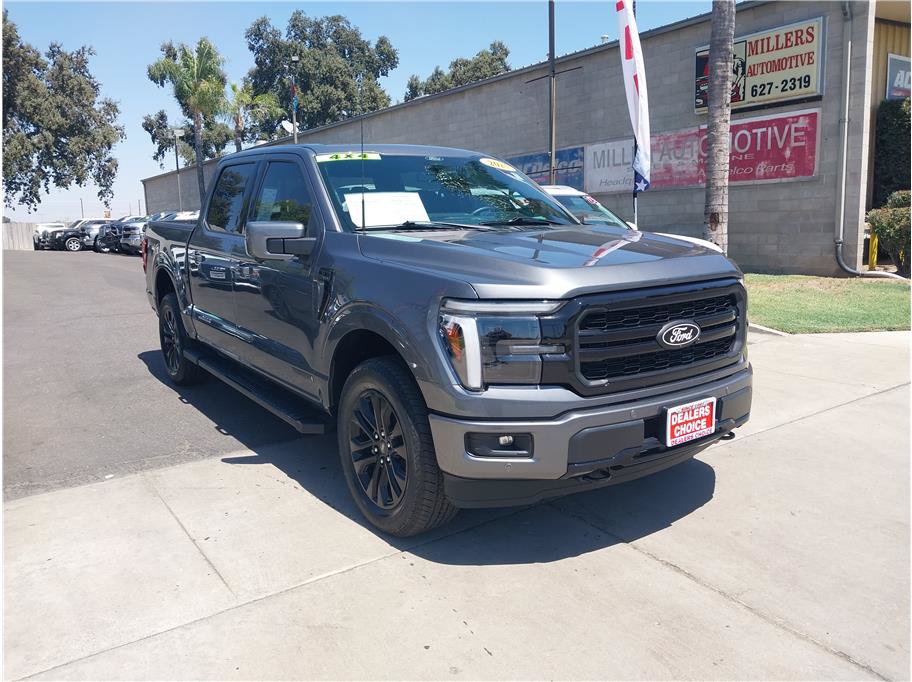 Used 2025 Ford F150 Lariat w/ Equipment Group 501A Mid AWD/4WD image 3