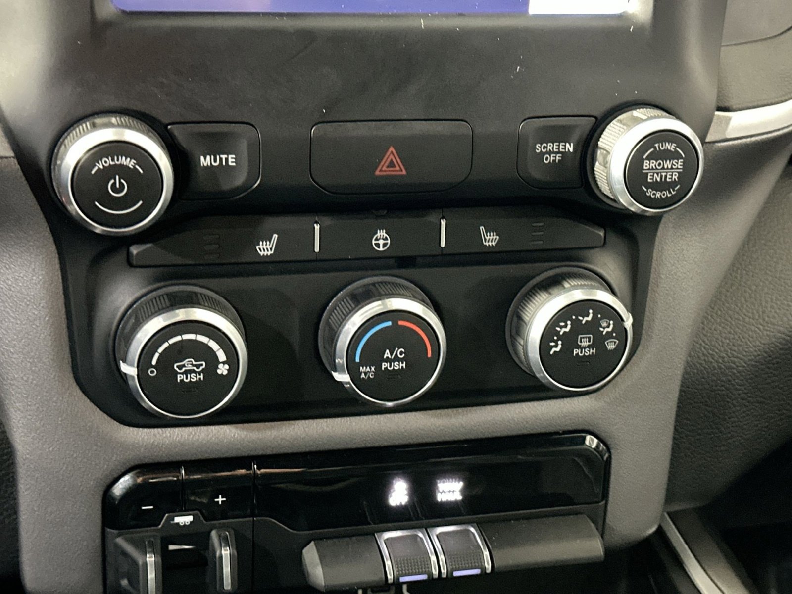 Used 2023 RAM 1500 Big Horn image 25