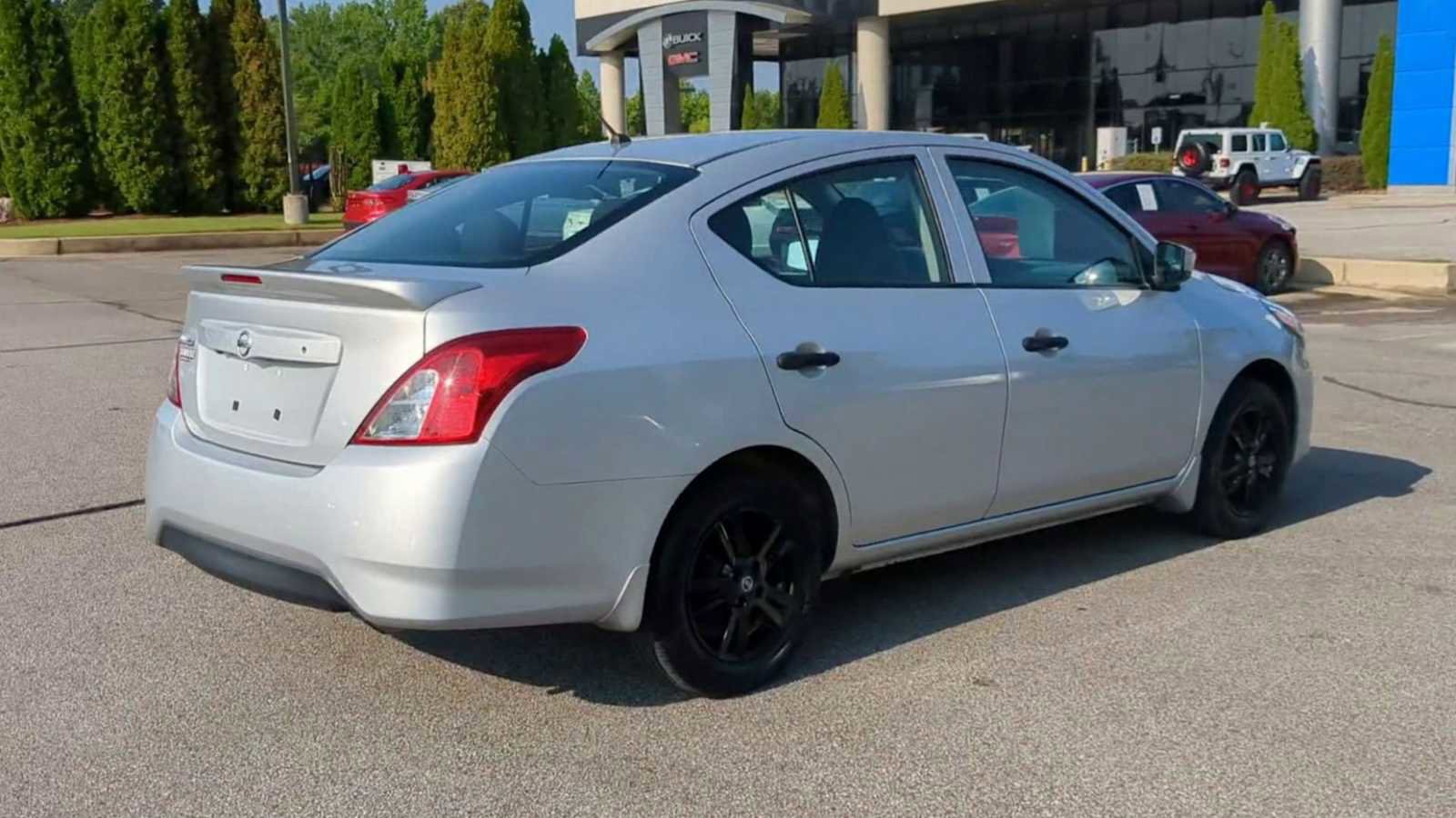 Used 2019 Nissan Versa S Plus image 8