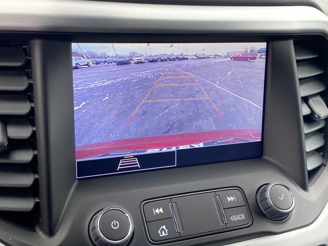 Certified 2023 GMC Acadia SLE w/ Driver Convenience Package image 12