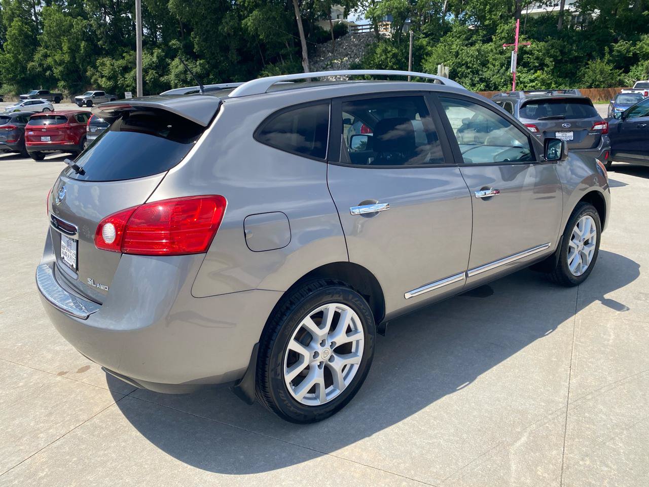 Used 2012 Nissan Rogue SL AWD/4WD image 6