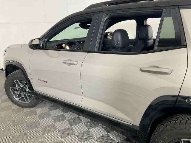 New 2026 GMC Terrain AT4 w/ LPO, Floor Liner Package image 38