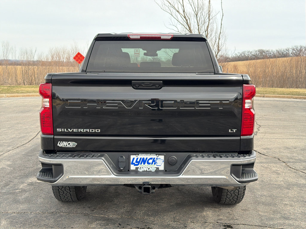 Used 2024 Chevrolet Silverado 1500 LT image 3