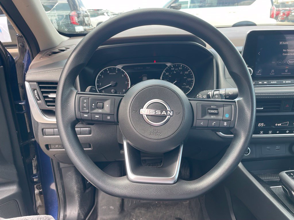 Used 2023 Nissan Rogue SV FWD image 7