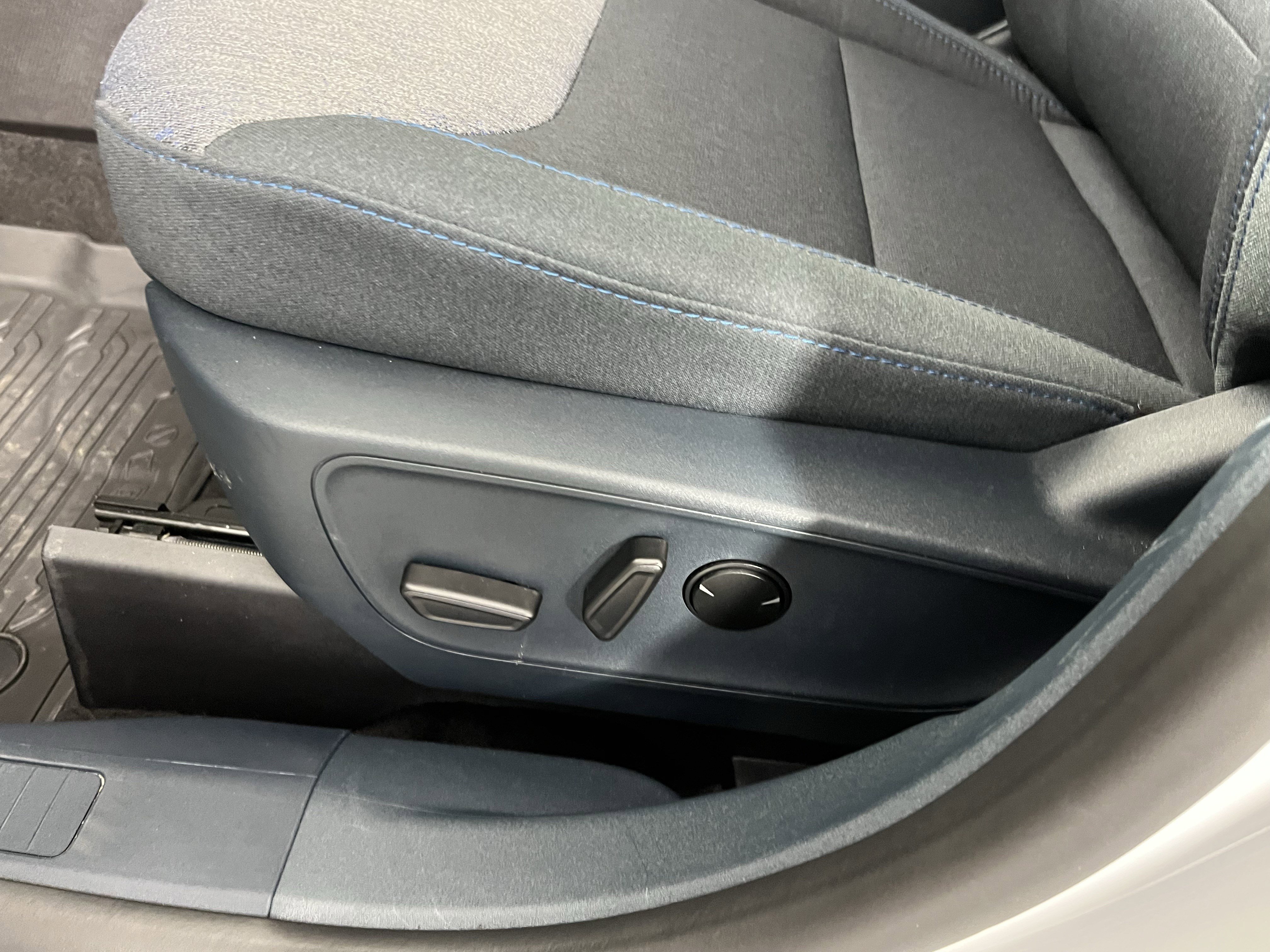 Used 2025 Ford Maverick XLT w/ XLT Luxury Package image 15