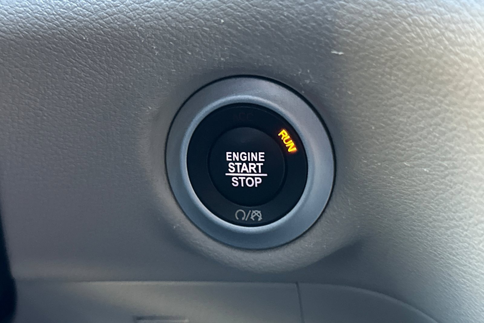 Used 2022 Chrysler Pacifica Touring-L image 24