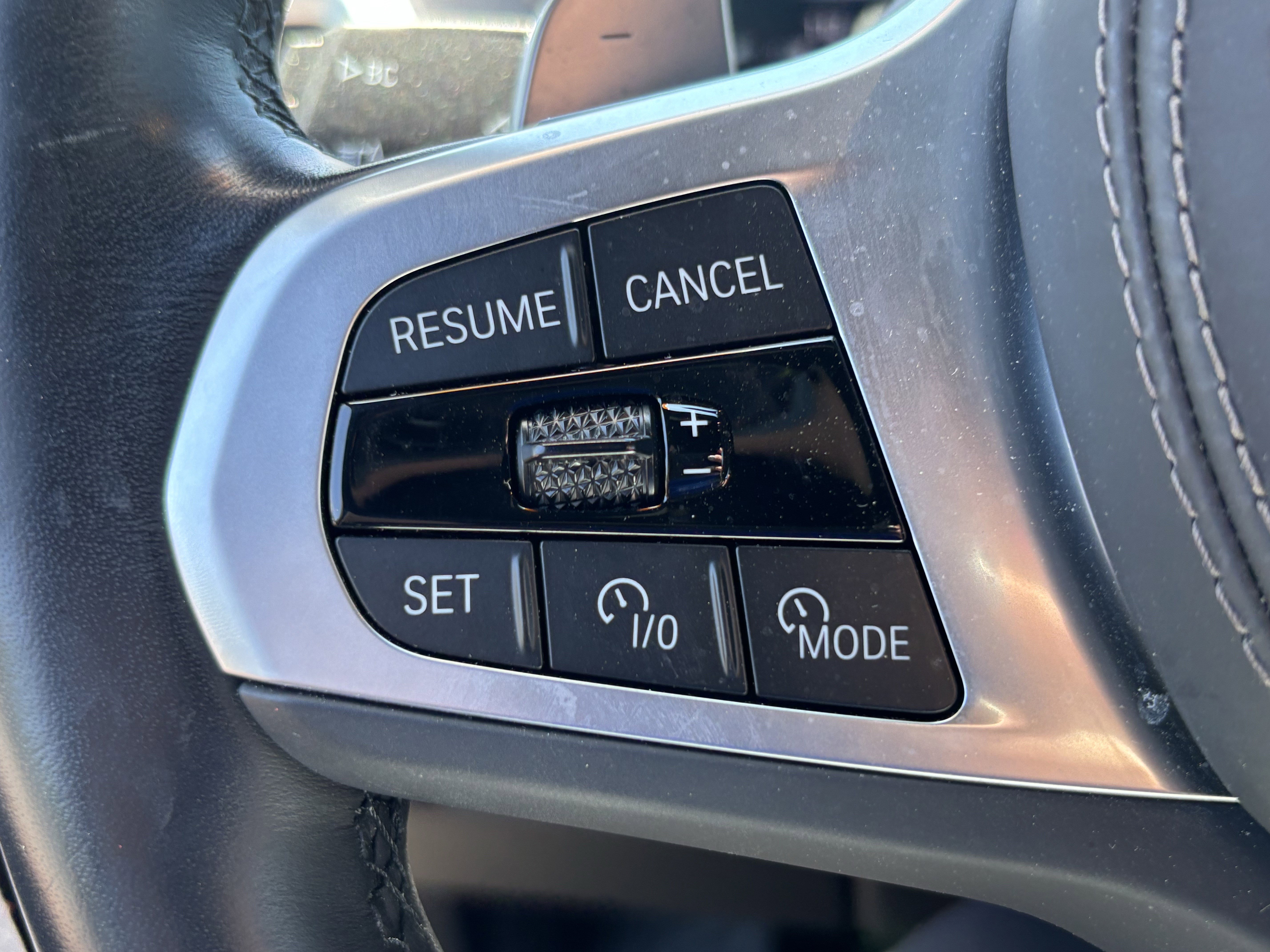 Used 2025 BMW X6 xDrive40i w/ Executive Package AWD/4WD image 19