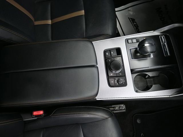 Used 2025 MAZDA CX-70 3.3 Turbo w/ Premium Plus Pkg image 37