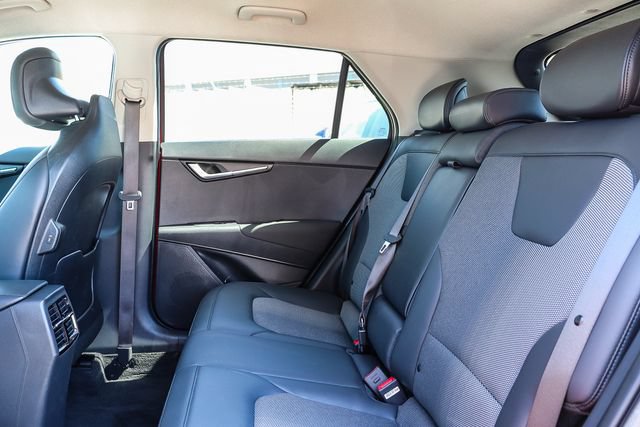 Certified 2025 Kia Niro EX FWD image 19