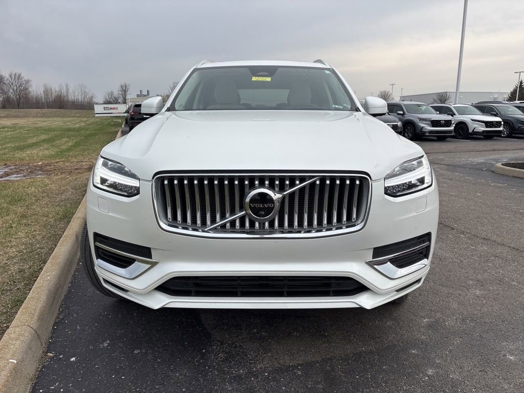 Used 2023 Volvo XC90 T8 Ultimate image 2