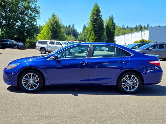 Used 2015 Toyota Camry SE FWD image 4