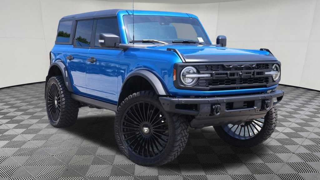 Used 2025 Ford Bronco Badlands AWD/4WD image 4