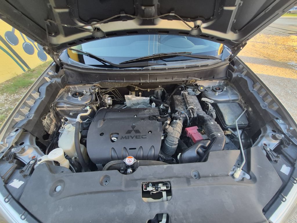 Used 2014 Mitsubishi Outlander Sport SE FWD image 32