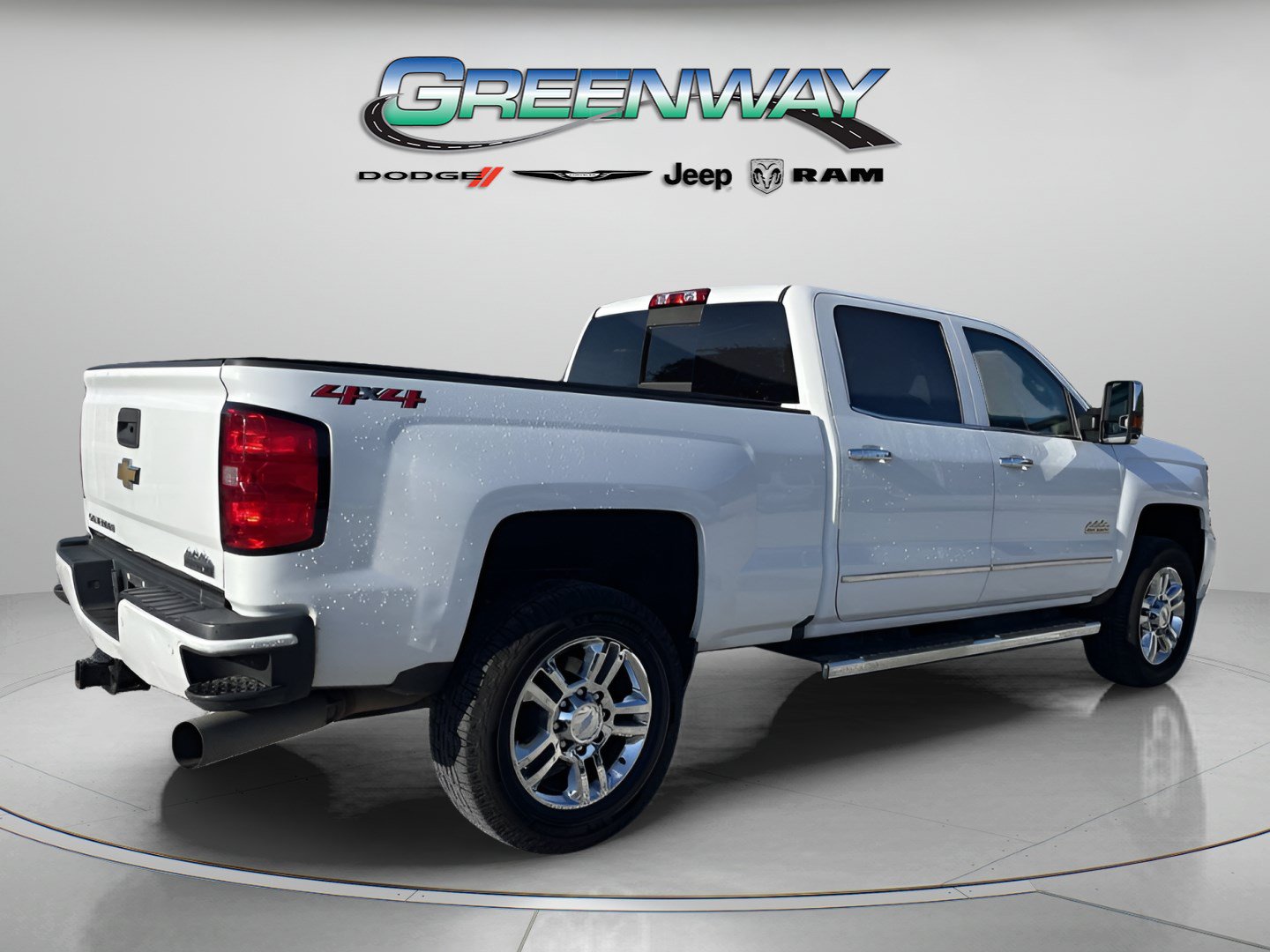 Used 2019 Chevrolet Silverado 2500 High Country w/ Duramax Plus Package AWD/4WD image 4