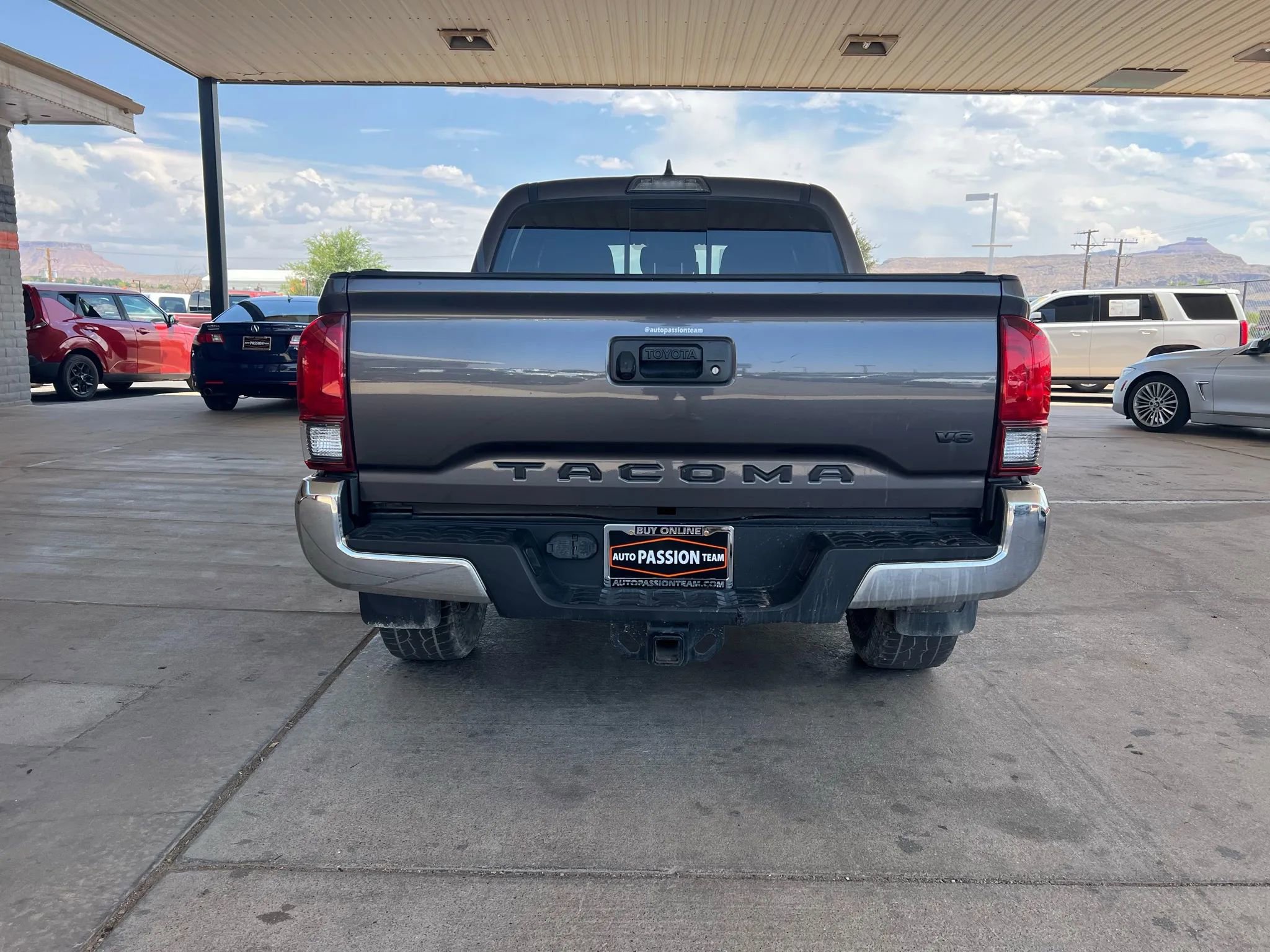 Used 2019 Toyota Tacoma TRD Off-Road image 6