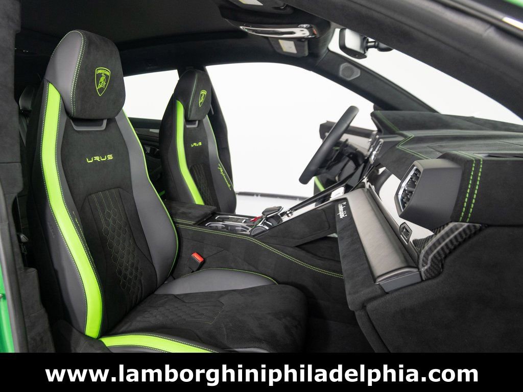 Used 2024 Lamborghini Urus Performante image 35