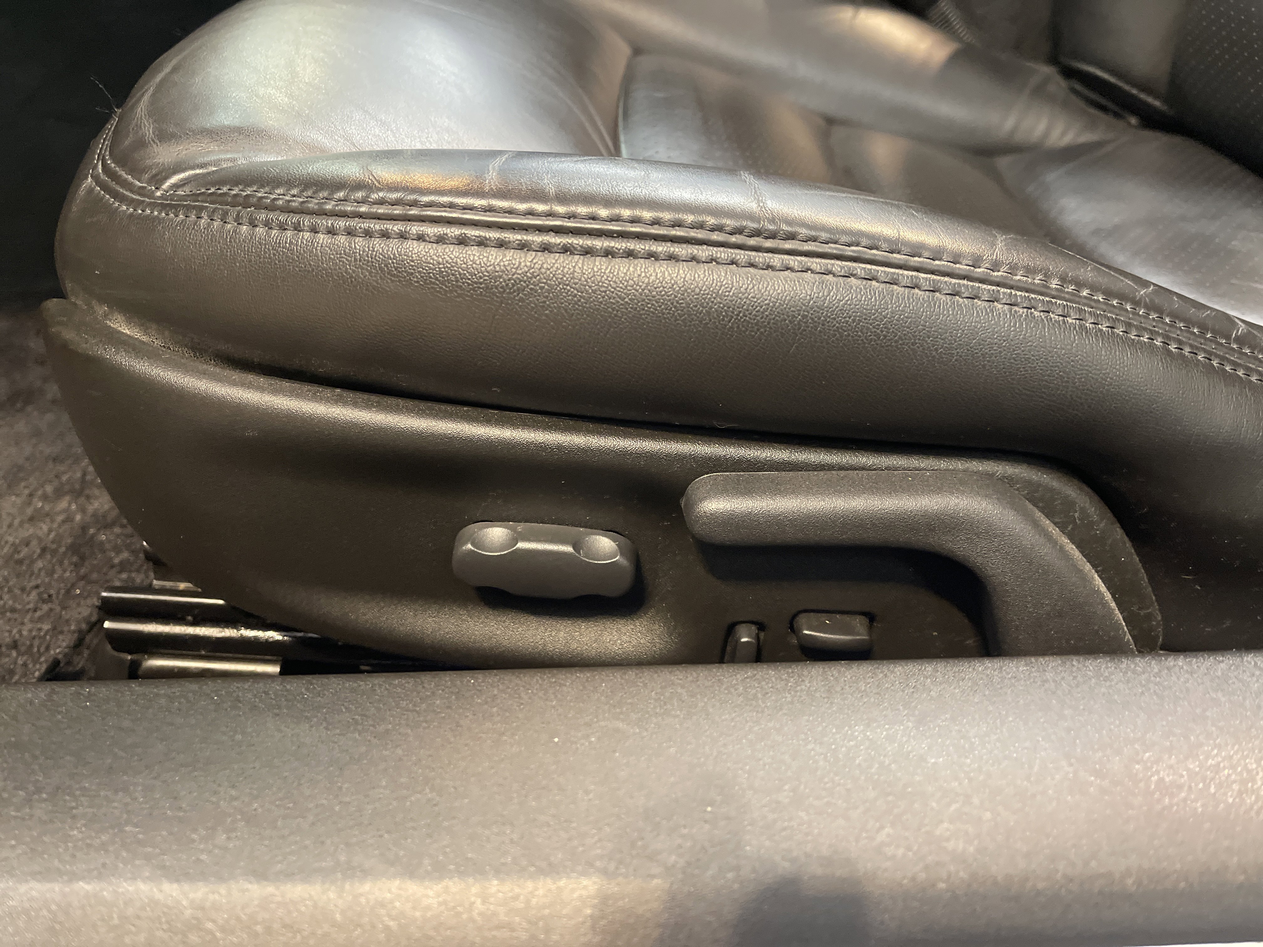 Used 2006 Chevrolet Corvette Convertible w/ Preferred Equipment Group image 16