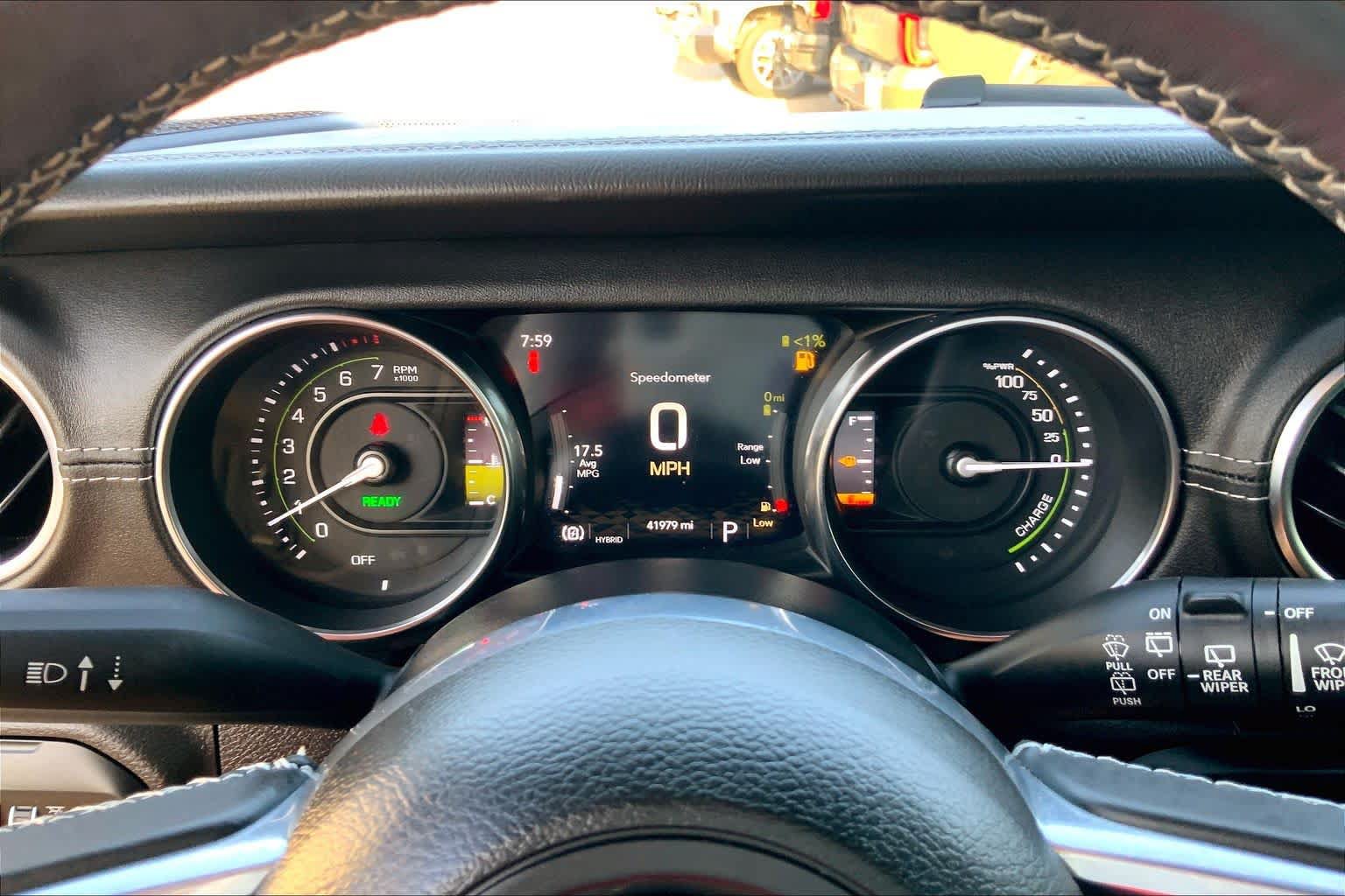Used 2022 Jeep Wrangler Unlimited Sahara w/ Cold Weather Group AWD/4WD image 25