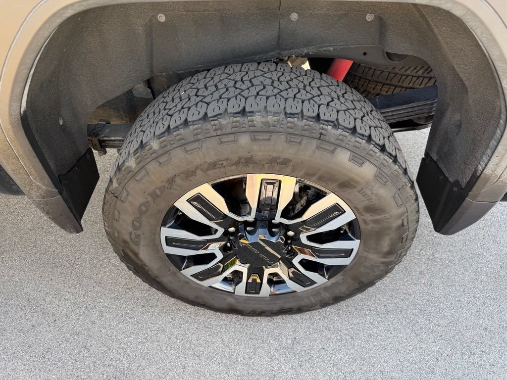 Used 2025 GMC Sierra 2500 Denali Ultimate AWD/4WD image 22