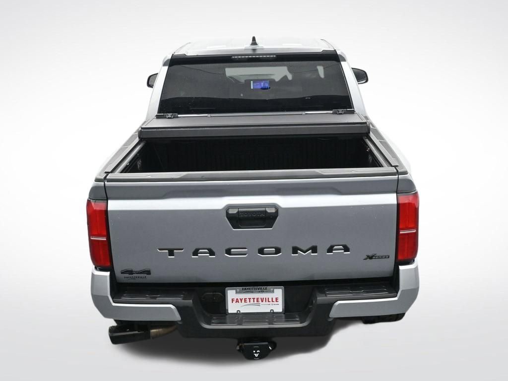 Used 2025 Toyota Tacoma SR5 AWD/4WD image 25