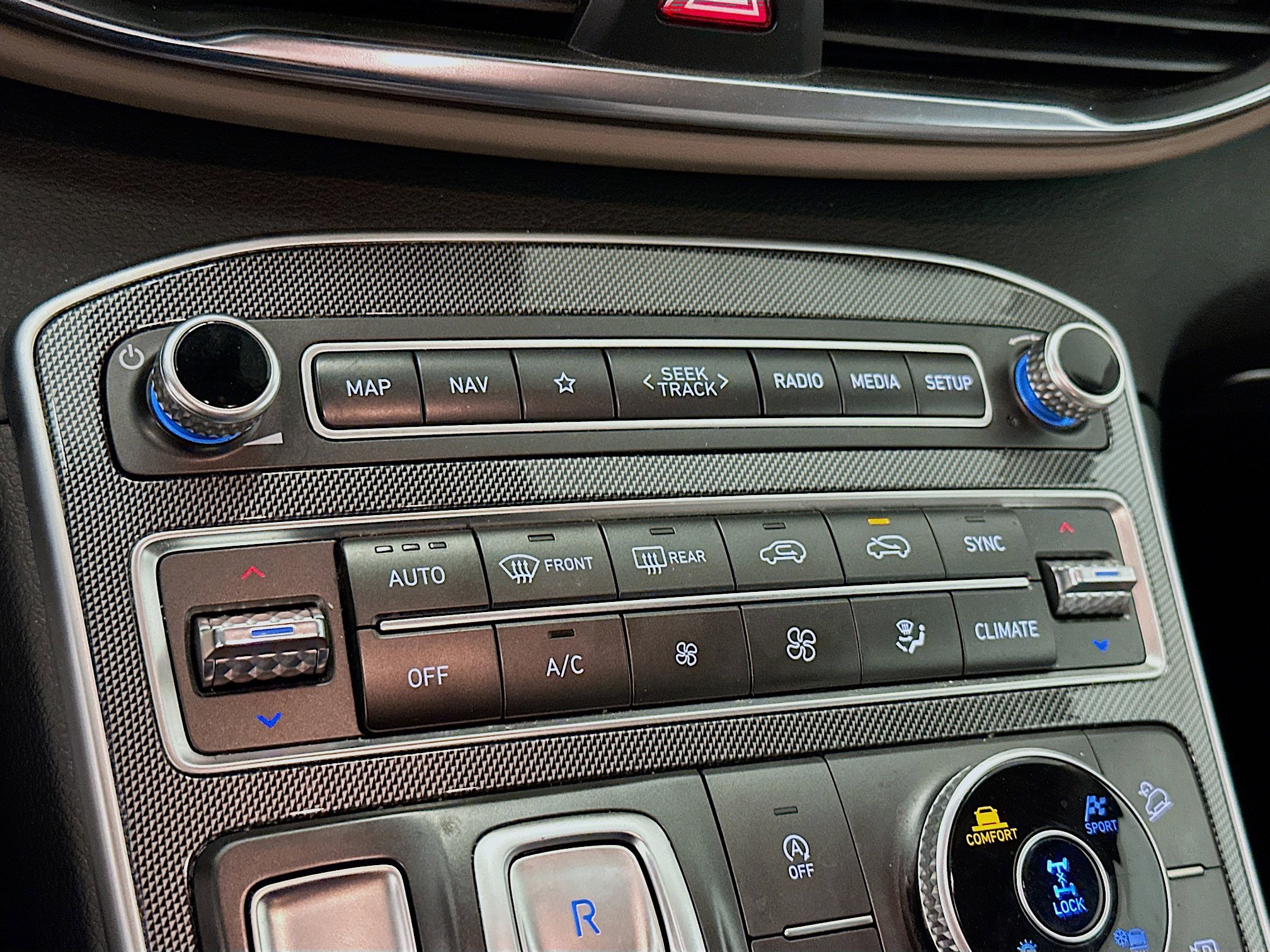 Used 2023 Hyundai Santa Fe SEL image 24