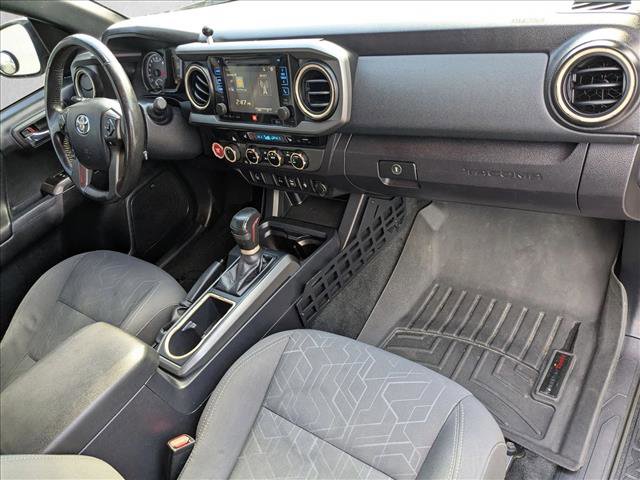 Used 2016 Toyota Tacoma TRD Off-Road image 28