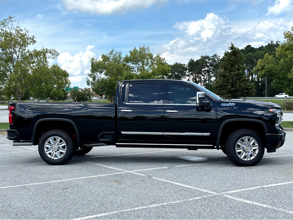 New 2024 Chevrolet Silverado 3500 High Country w/ Technology Package image 25