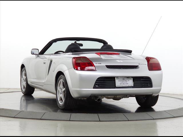 Used 2002 Toyota MR2 image 5