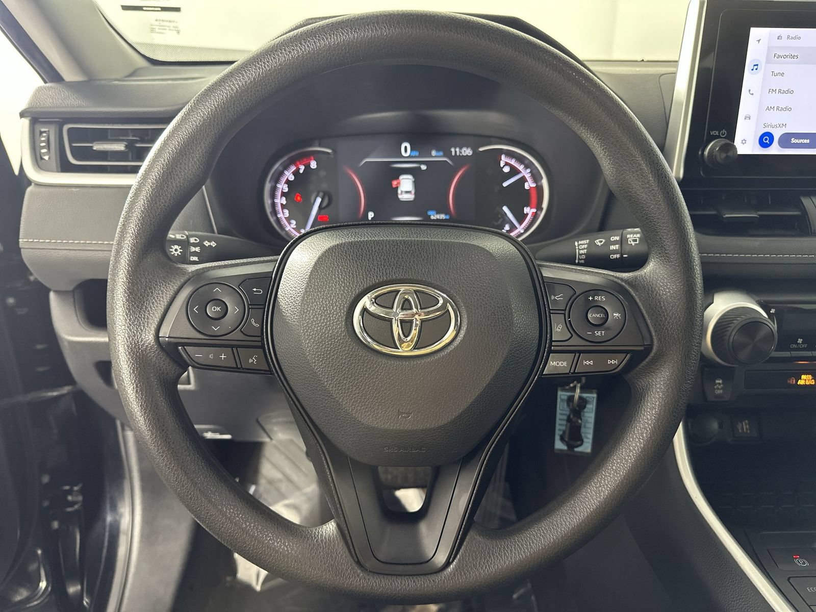 Used 2024 Toyota RAV4 LE FWD image 14