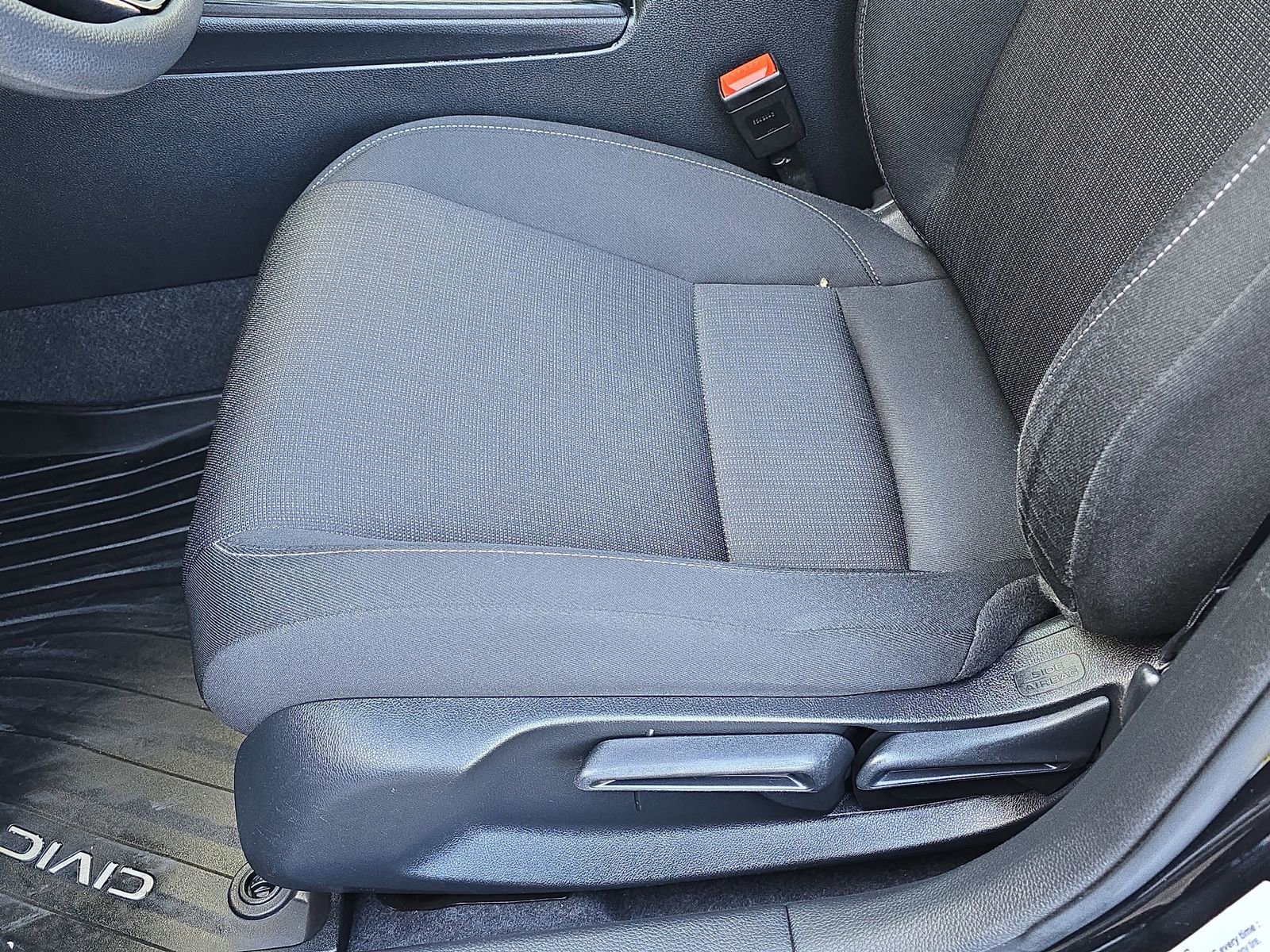 Certified 2022 Honda Civic LX image 29