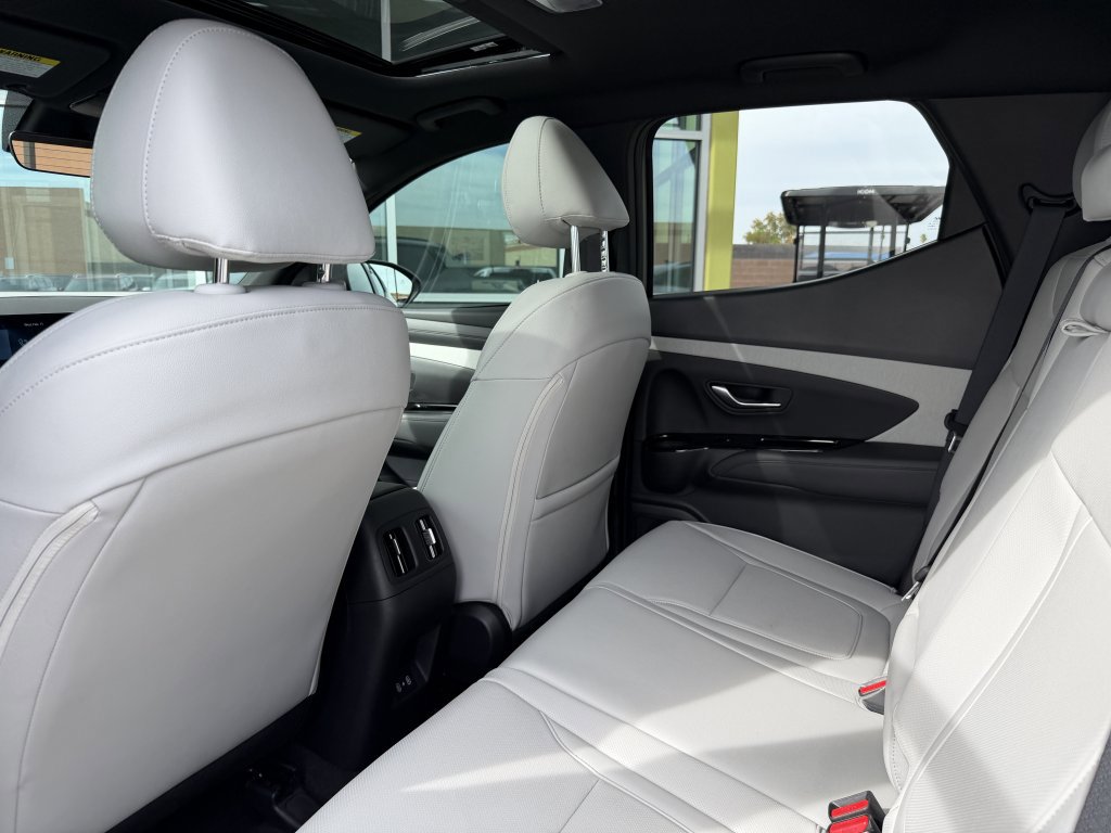 Used 2025 Hyundai Santa Cruz SEL image 37