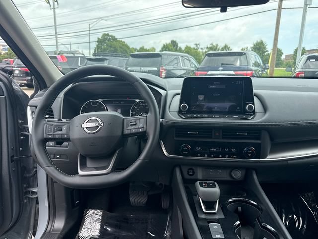 Certified 2026 Nissan Rogue SV AWD/4WD image 15