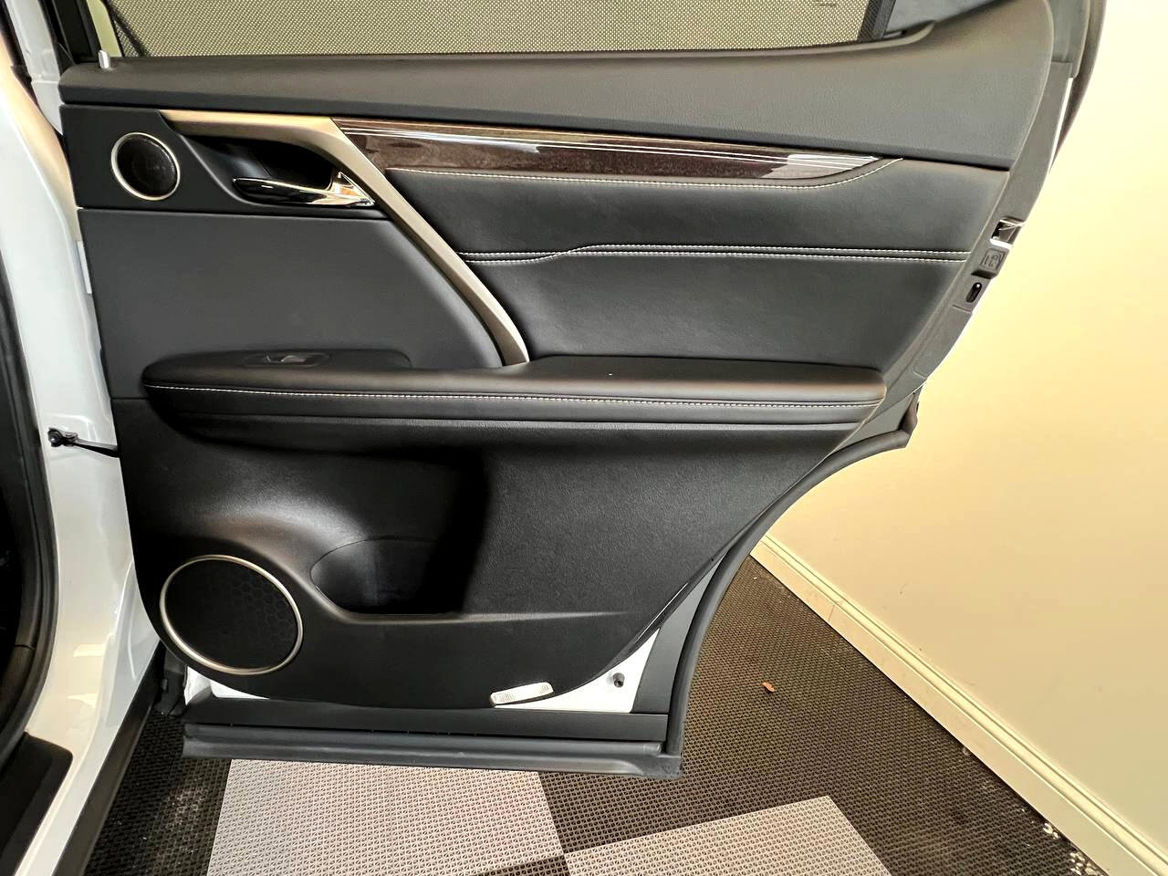 Used 2022 Lexus RX 450h AWD w/ Luxury Package image 13