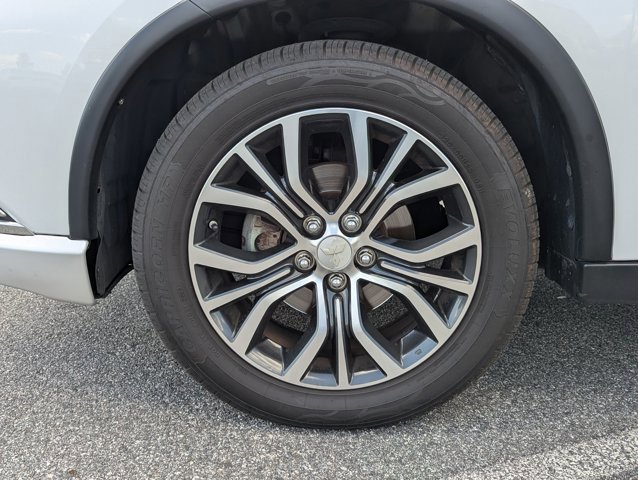 Used 2016 Mitsubishi Outlander SE image 9