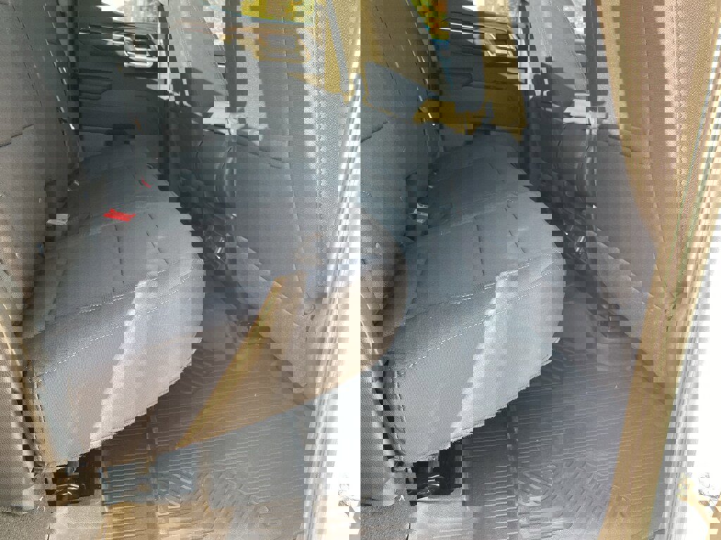 Used 2025 Chevrolet Silverado 1500 LT image 12