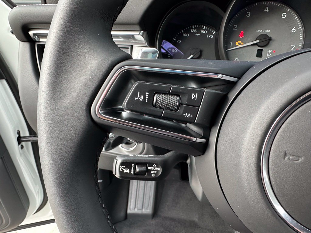 Certified 2026 Porsche Macan S AWD/4WD image 19