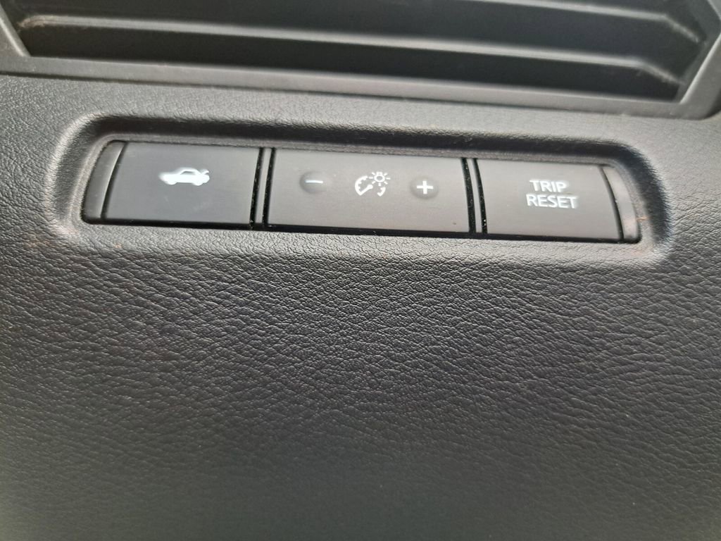 Used 2022 Nissan Altima 2.5 SR image 17