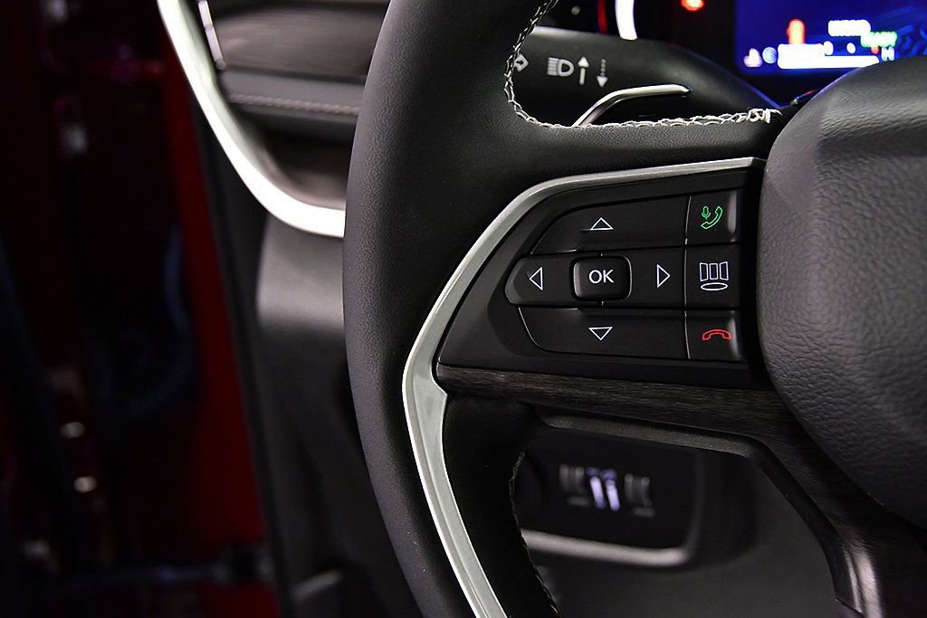 Used 2022 Jeep Grand Cherokee Limited 4xe image 17