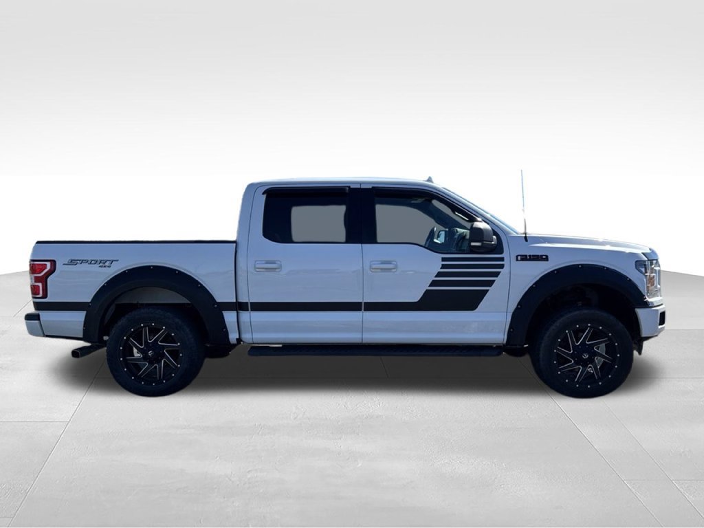Used 2018 Ford F150 XLT w/ Equipment Group 302A Luxury AWD/4WD image 4