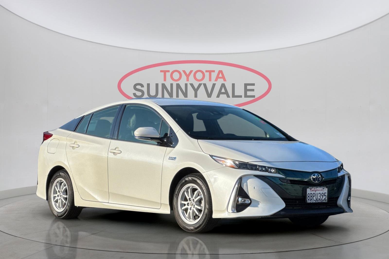 Used 2017 Toyota Prius Prime Advanced image 11