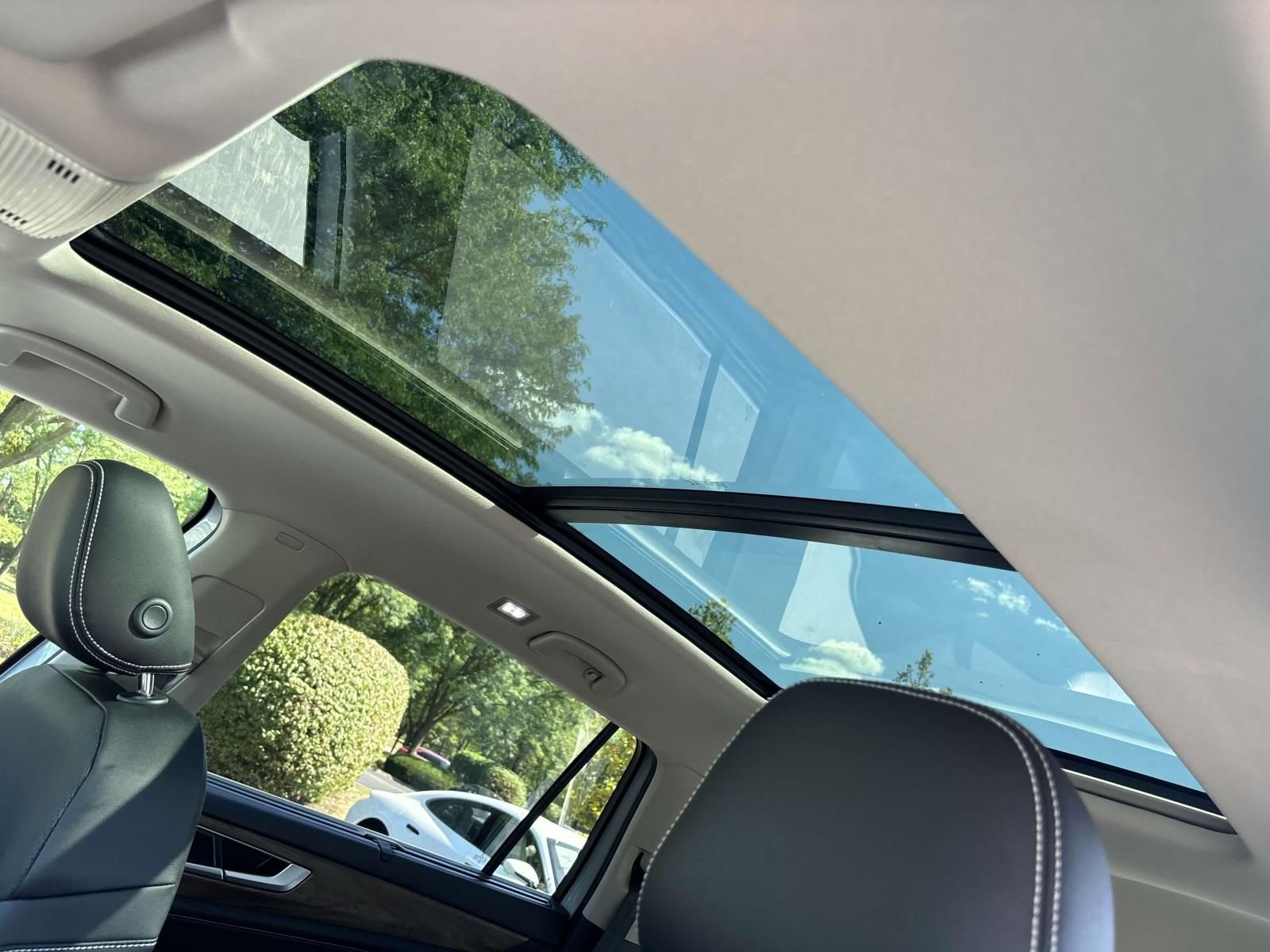 New 2026 Volkswagen Atlas SE image 27