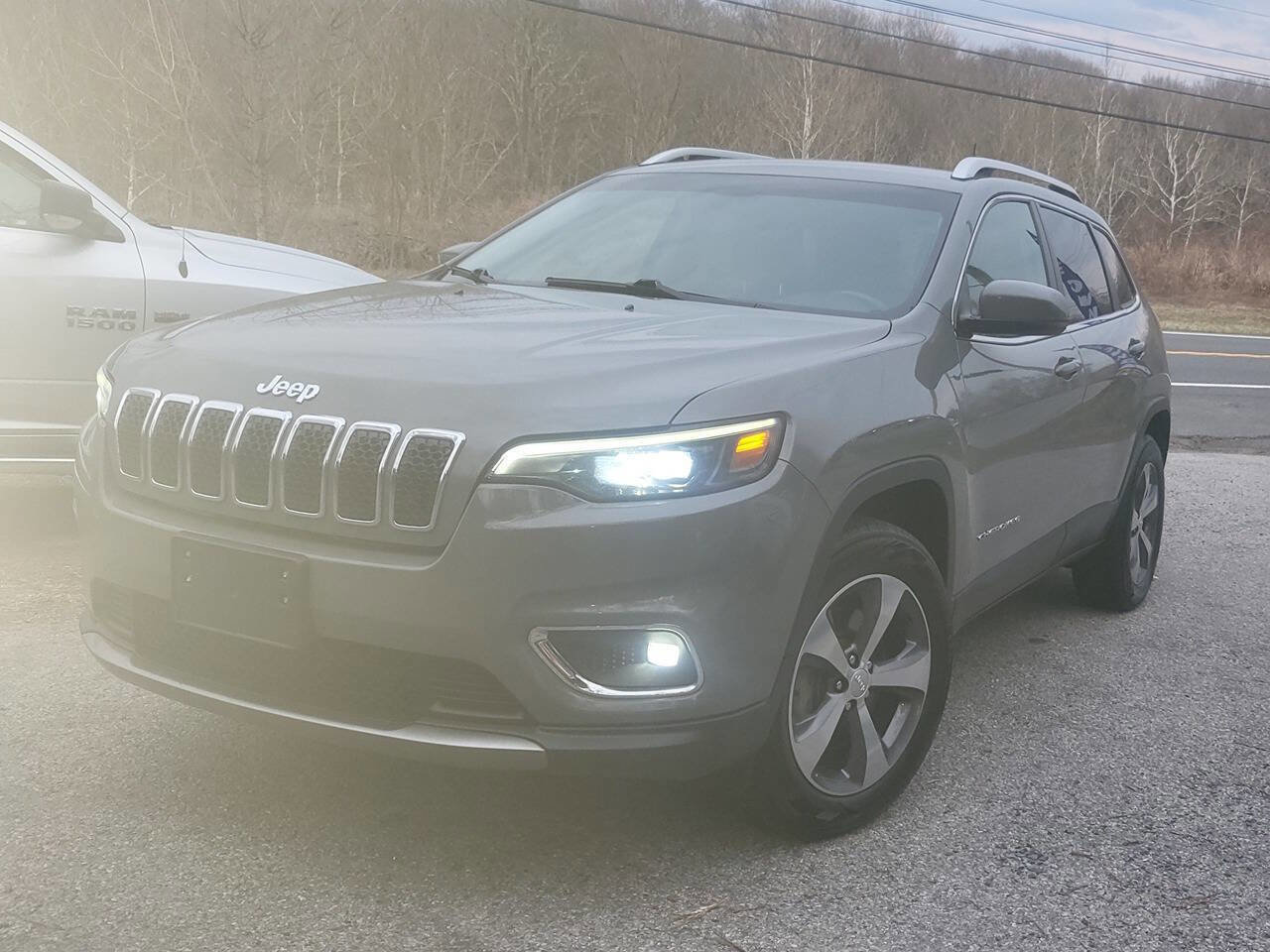 Used 2020 Jeep Cherokee Limited image 5