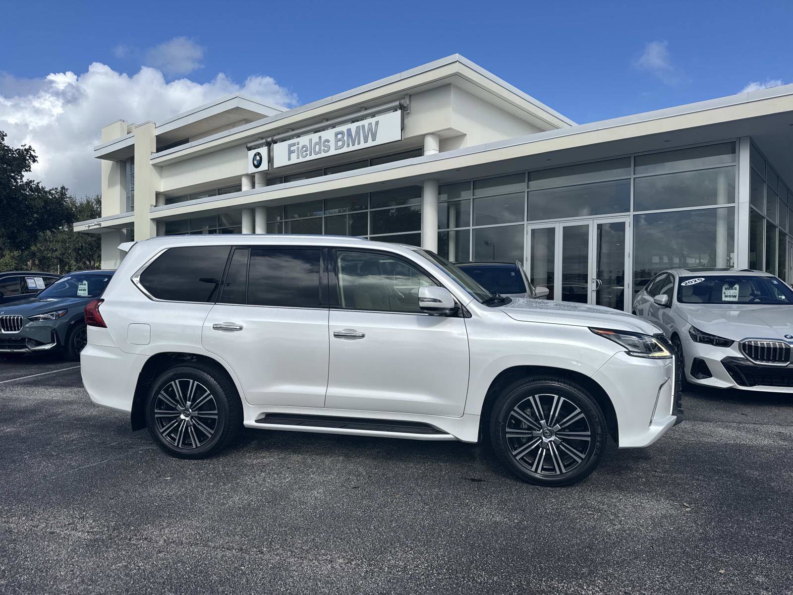 Used 2021 Lexus LX 570 4WD w/ Luxury Package