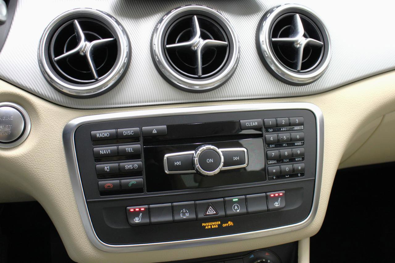 Used 2015 Mercedes-Benz GLA 250 image 58