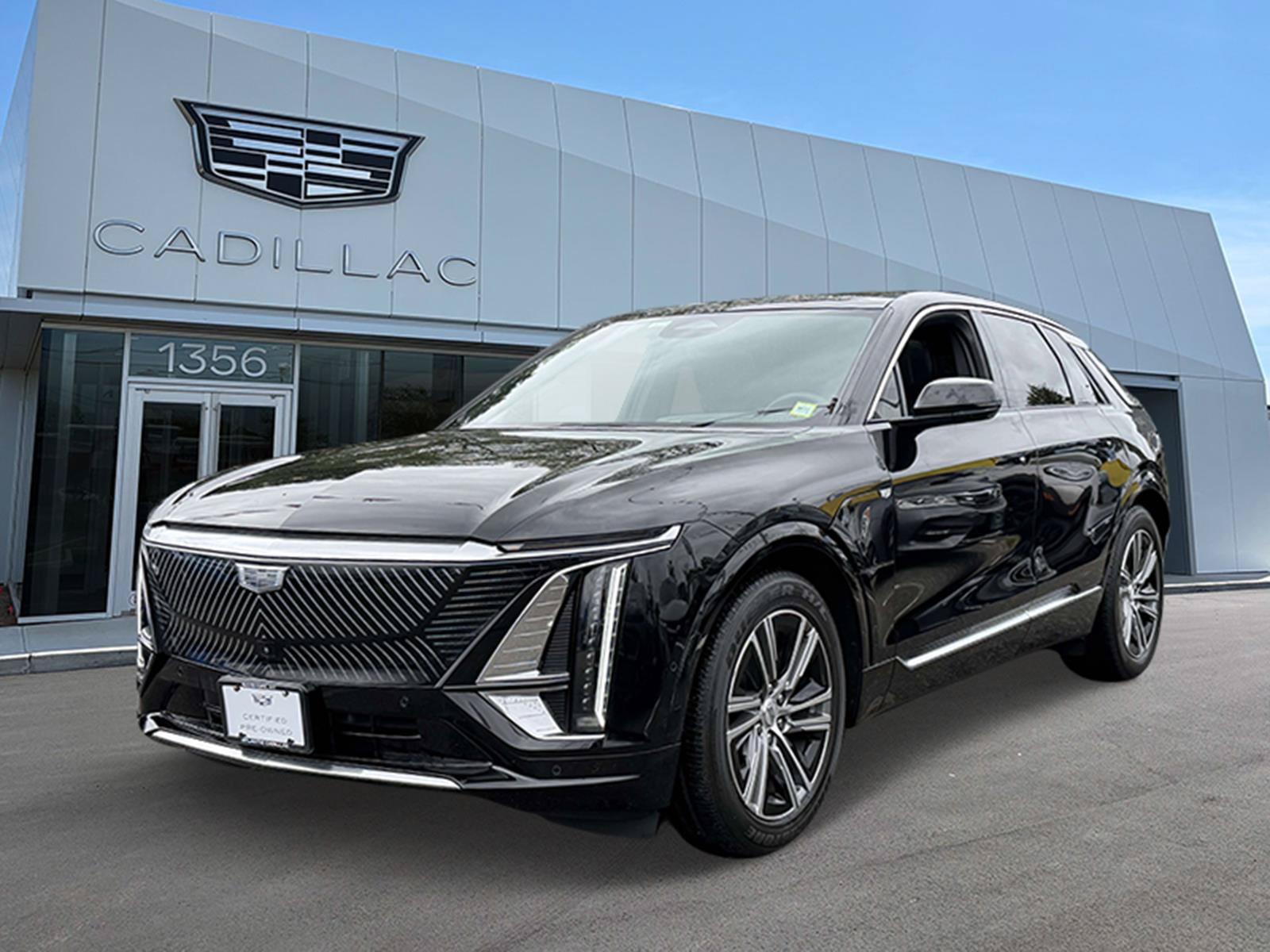 Used 2024 Cadillac Lyriq Luxury RWD image 1