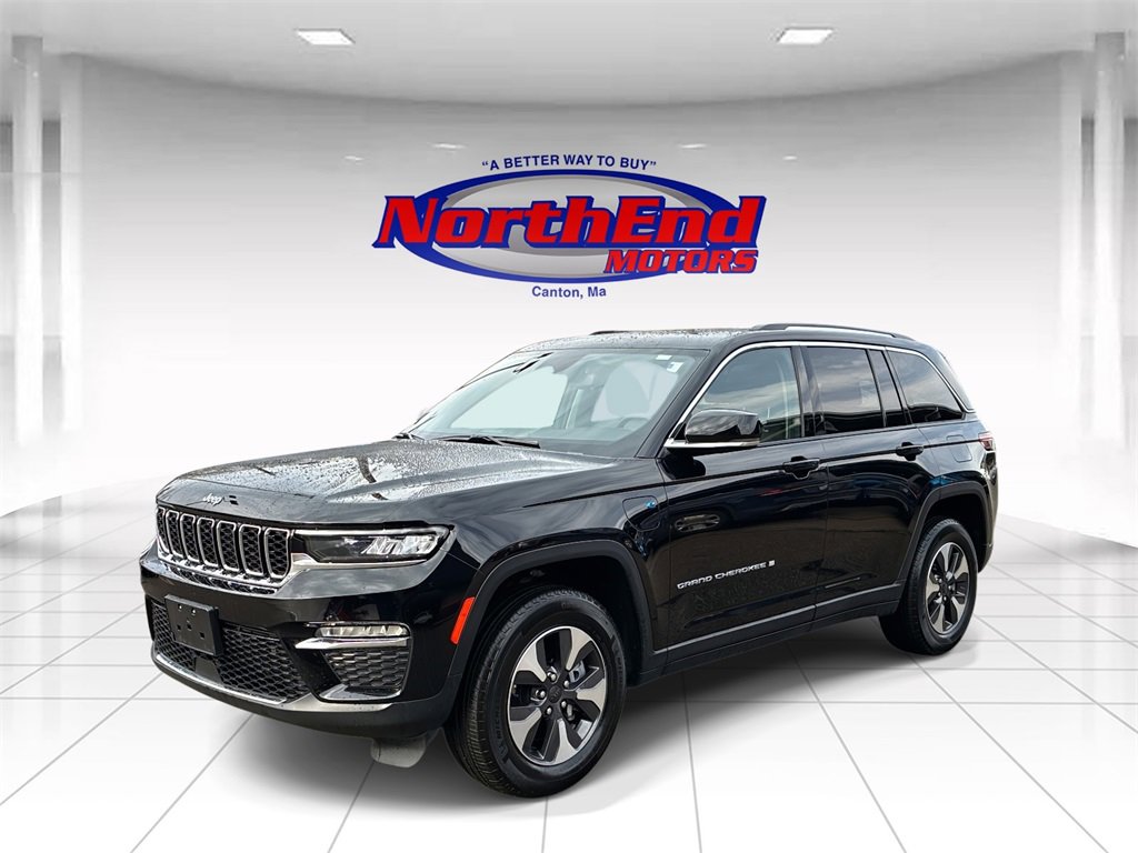 Used 2023 Jeep Grand Cherokee 4WD 4xe image 3