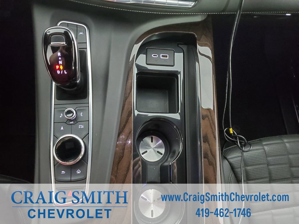 Used 2022 Cadillac Escalade Sport Platinum w/ Heavy-Duty Trailer Package AWD/4WD image 45