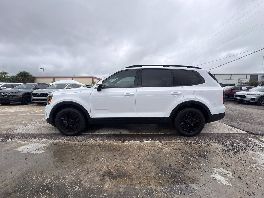 Used 2025 Kia Telluride AWD image 6