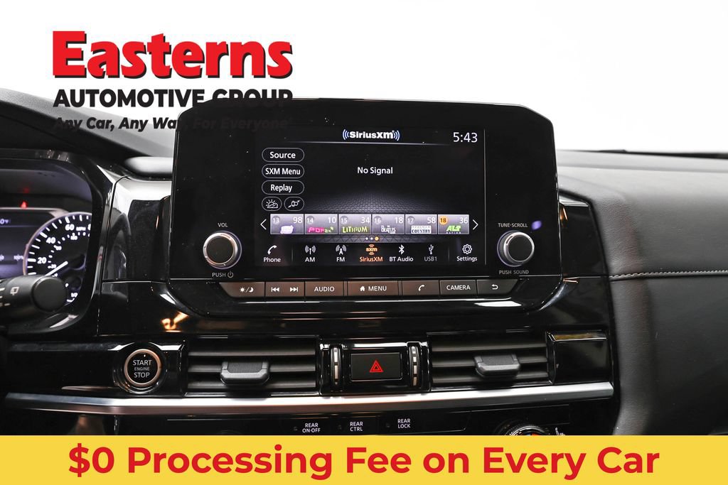 Used 2024 Nissan Pathfinder SV AWD/4WD image 12
