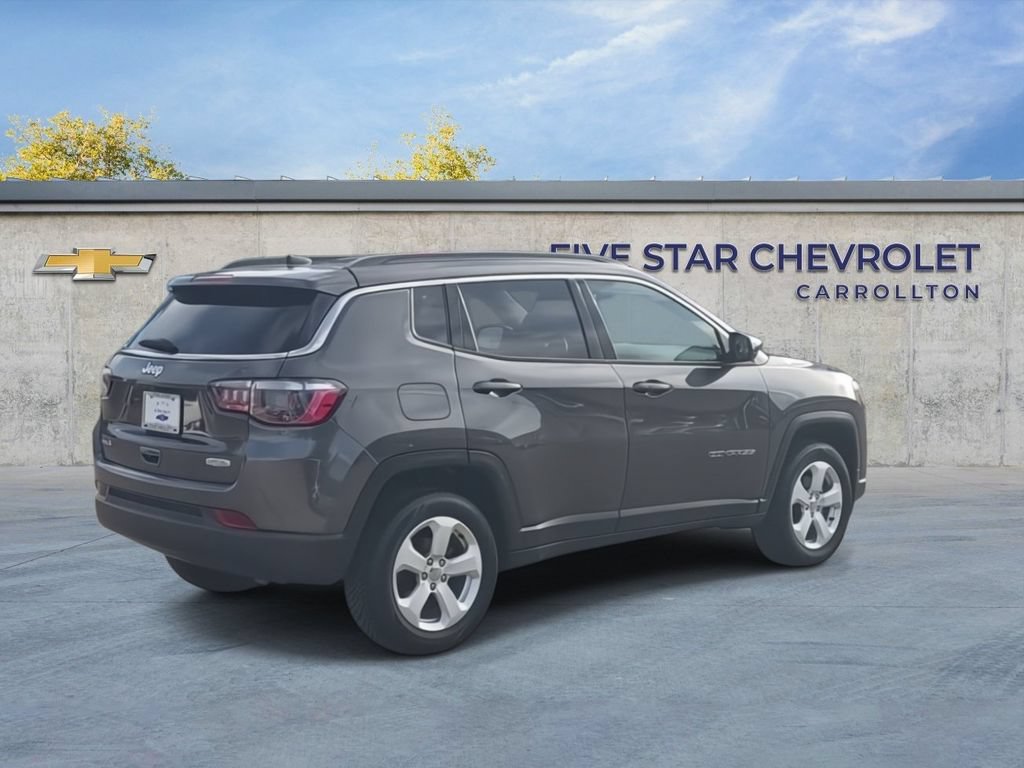 Used 2018 Jeep Compass Latitude w/ Popular Equipment Group AWD/4WD image 8